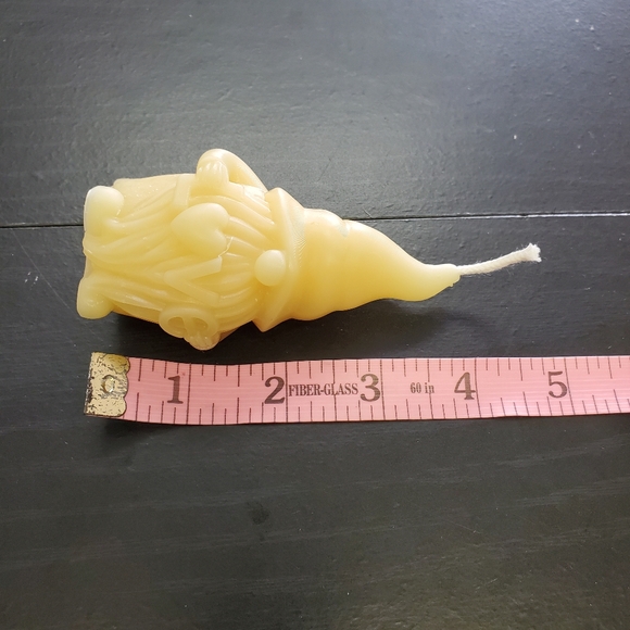 Mother's Day Pure beeswax candle gift box with rose, tulip and gnome candles - Picture 5 of 9